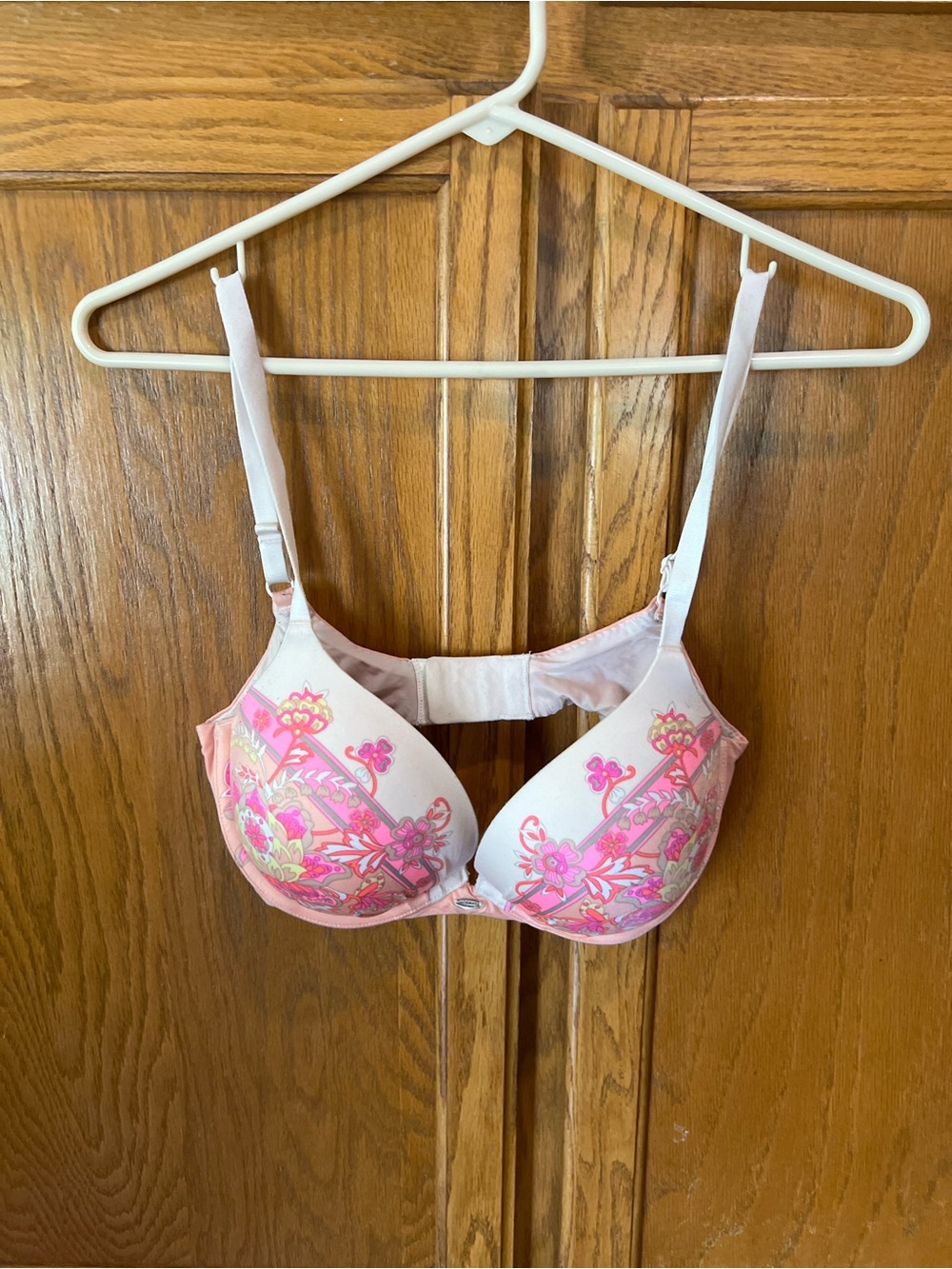 Victoria's Secret Pink Floral Underwire T-Shirt Bra